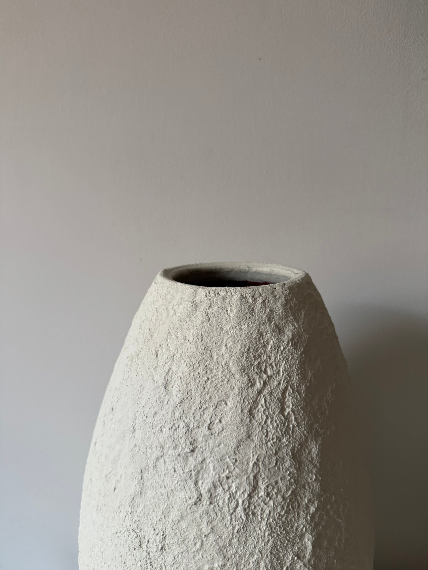 CLOUD | textured off-white/light beige large tapered vase