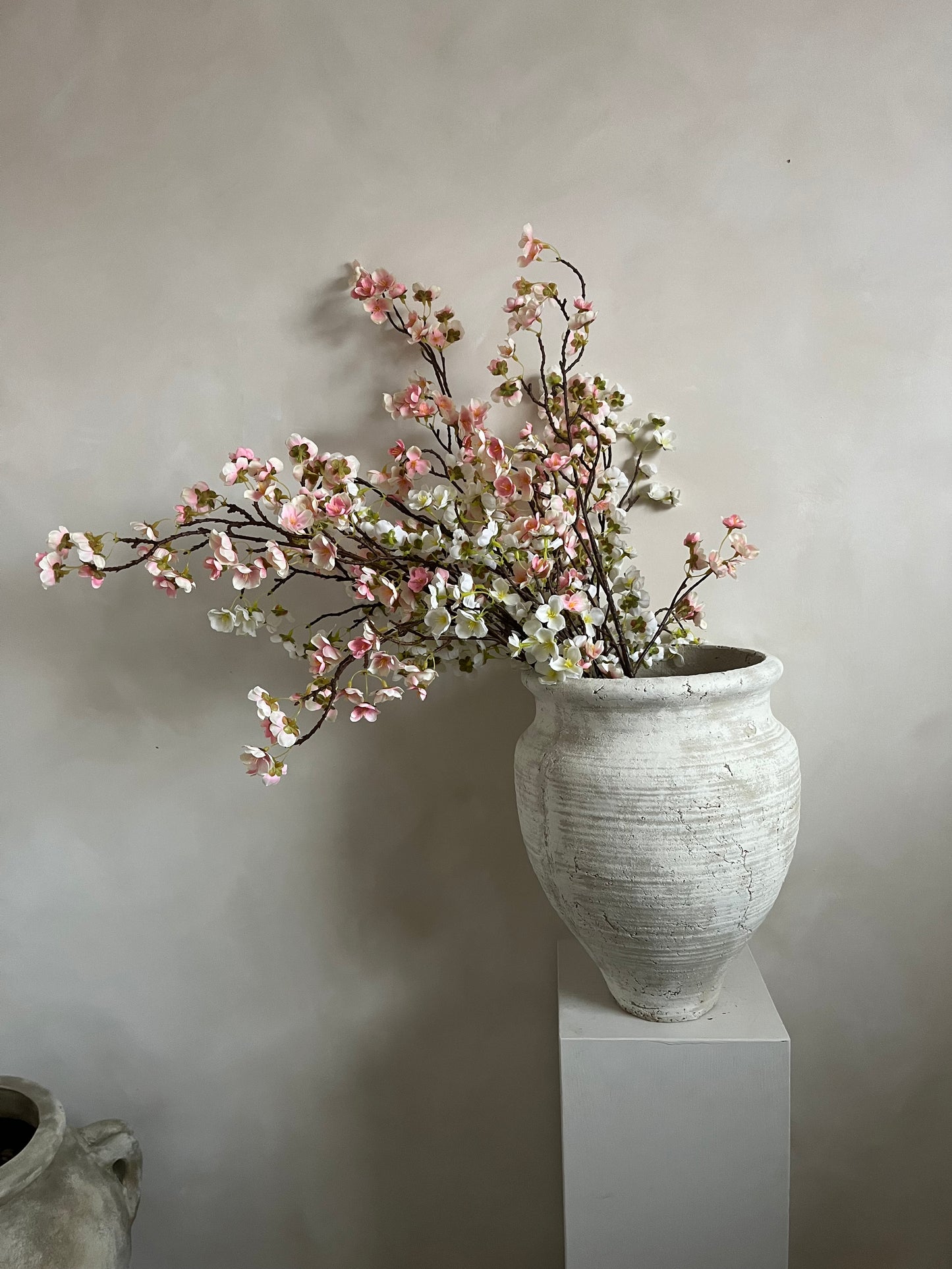 CLOUD | large neutral rustic vessel