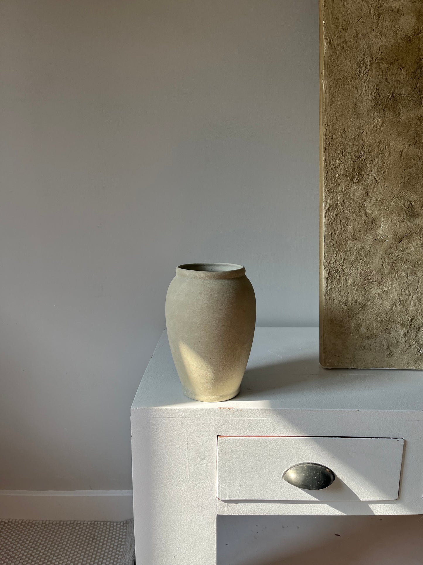 CLOUD | light beige classic vase