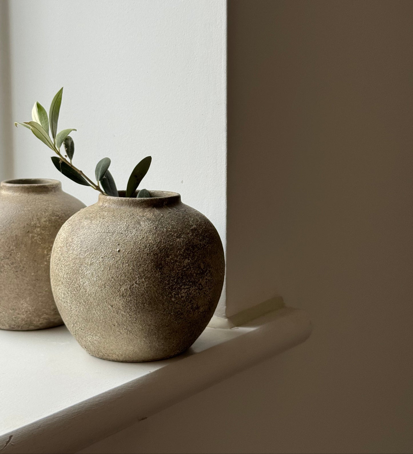 Up-cycled | earthy beige small rounded textured vase