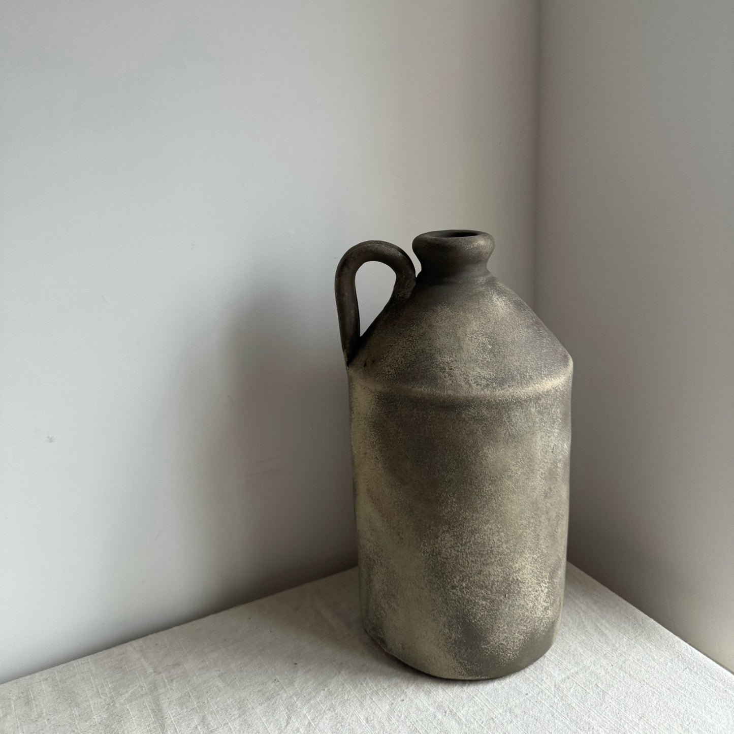 EARTH | large earthy brown rustic handled pot