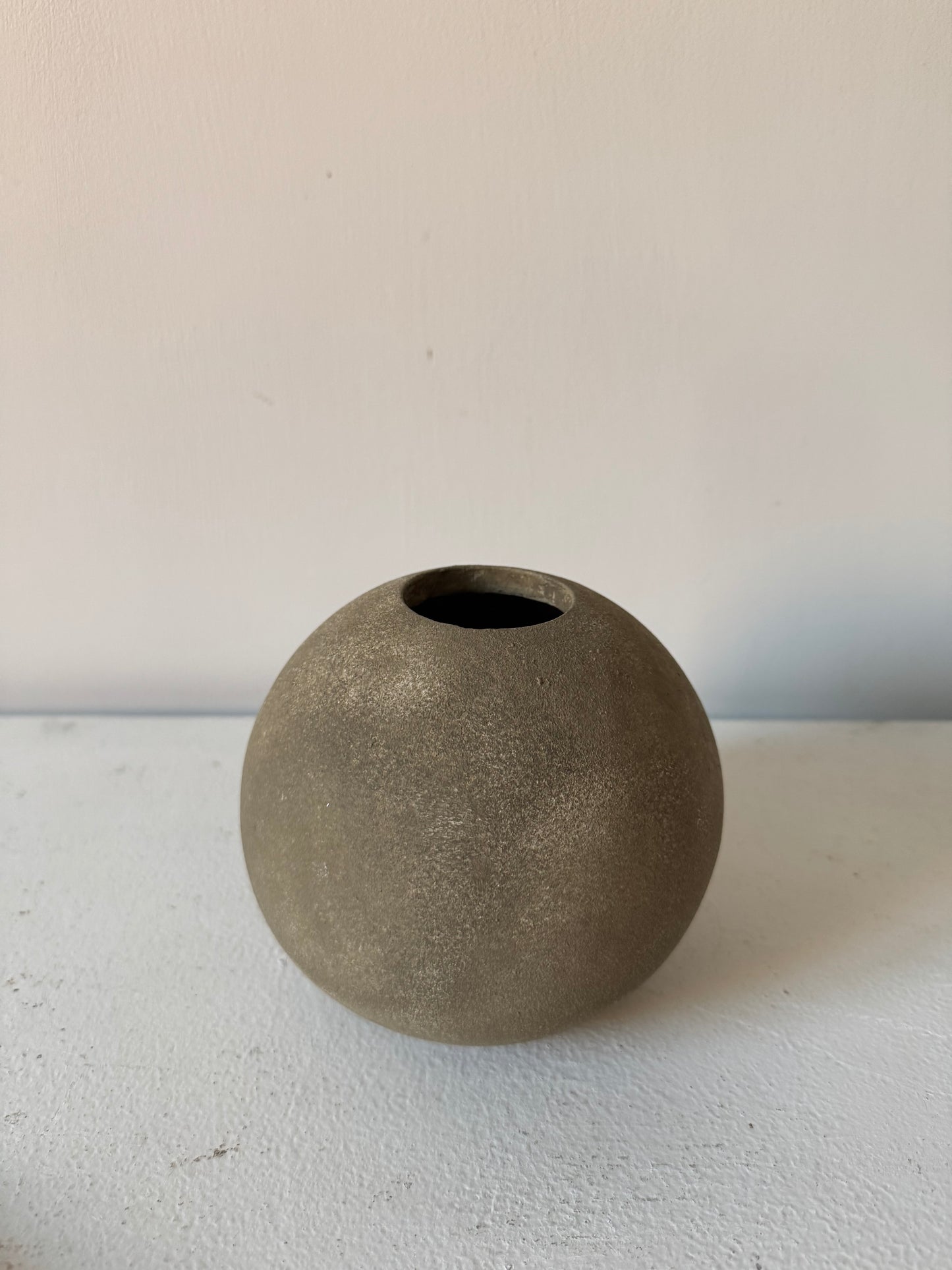 EARTH | earthy brown round ball vase