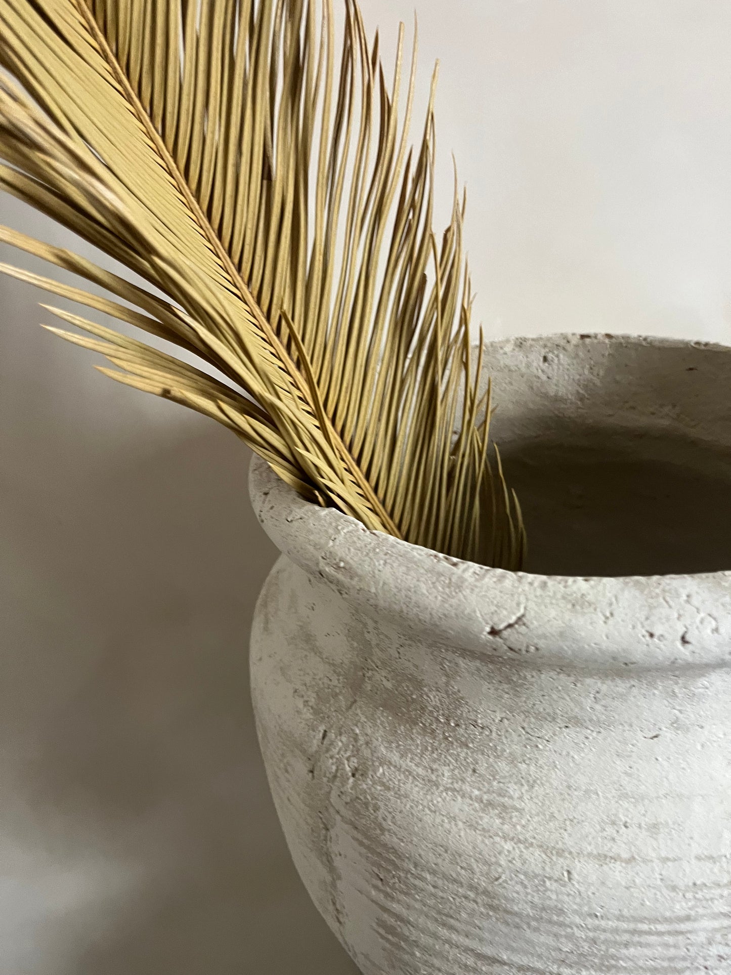 CLOUD | large neutral rustic vessel