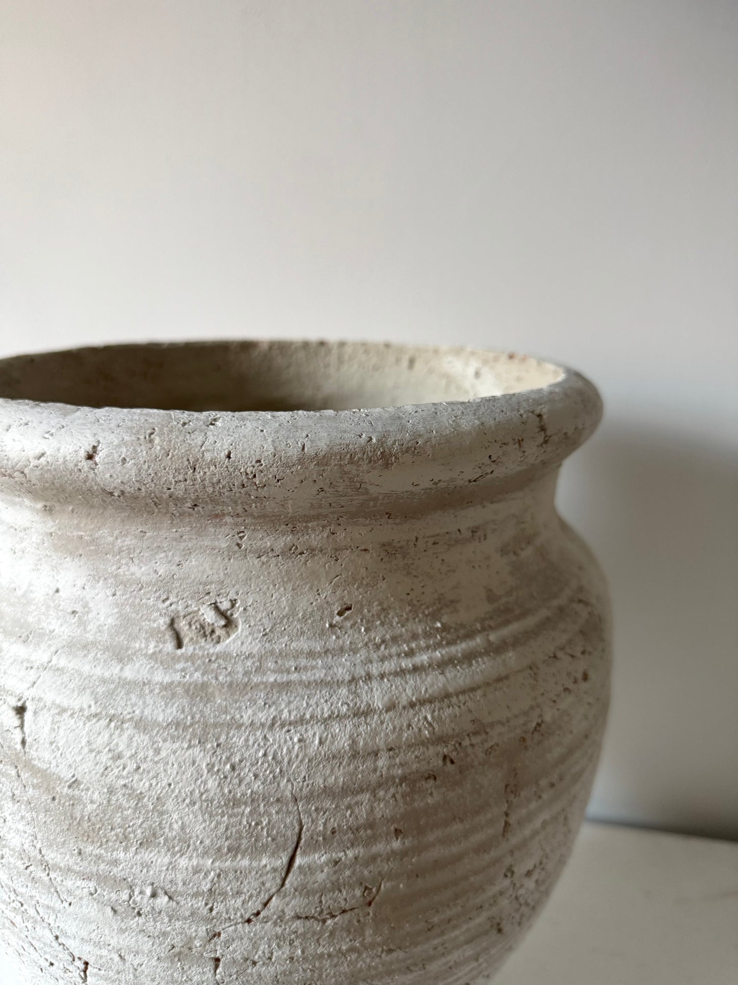 CLOUD | large neutral rustic vessel