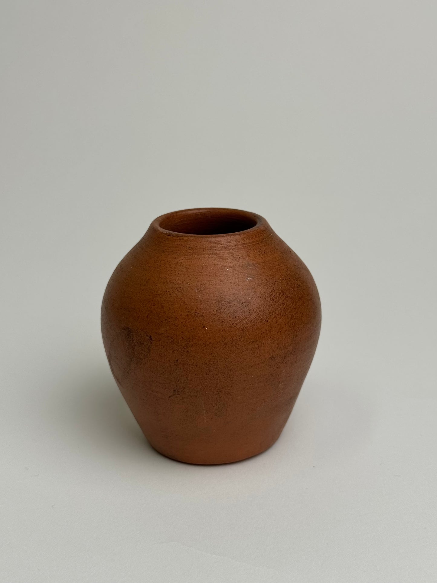 Mini Vintage Rounded Terracotta Pot