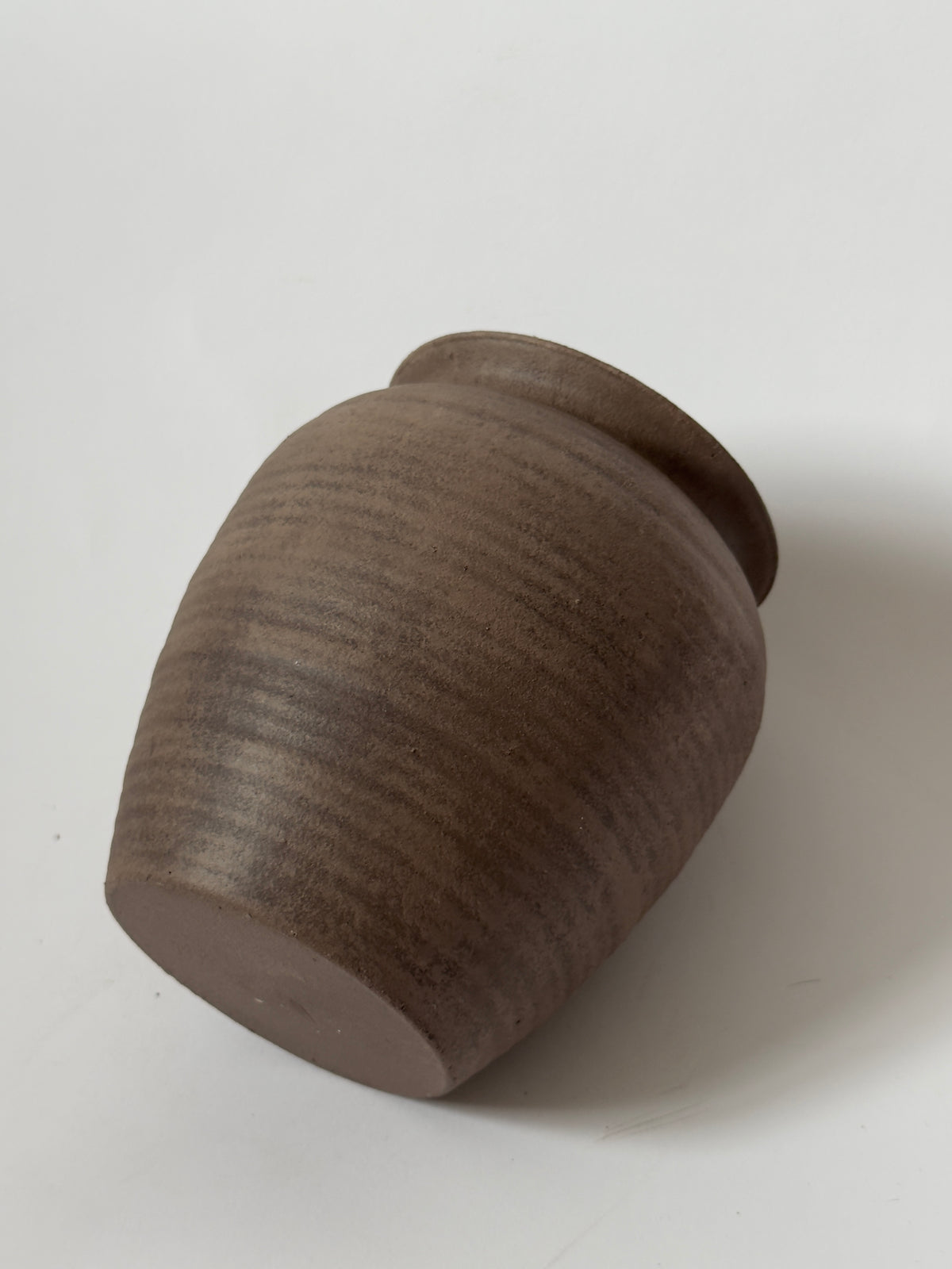 Up-Cycled | Warm Earthy Brown RIbbed Rounded Pot