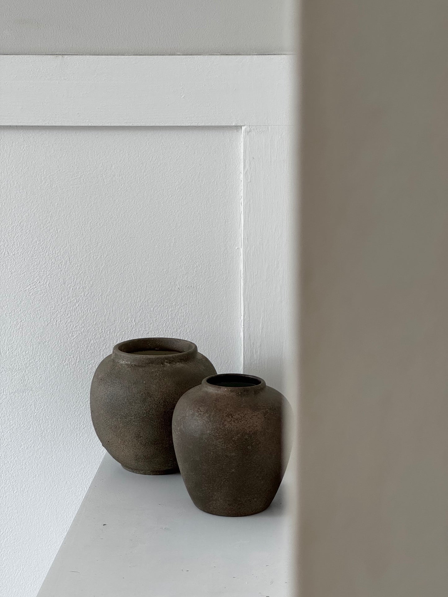 Up-cycled | WATERTIGHT earthy brown small rounded urn