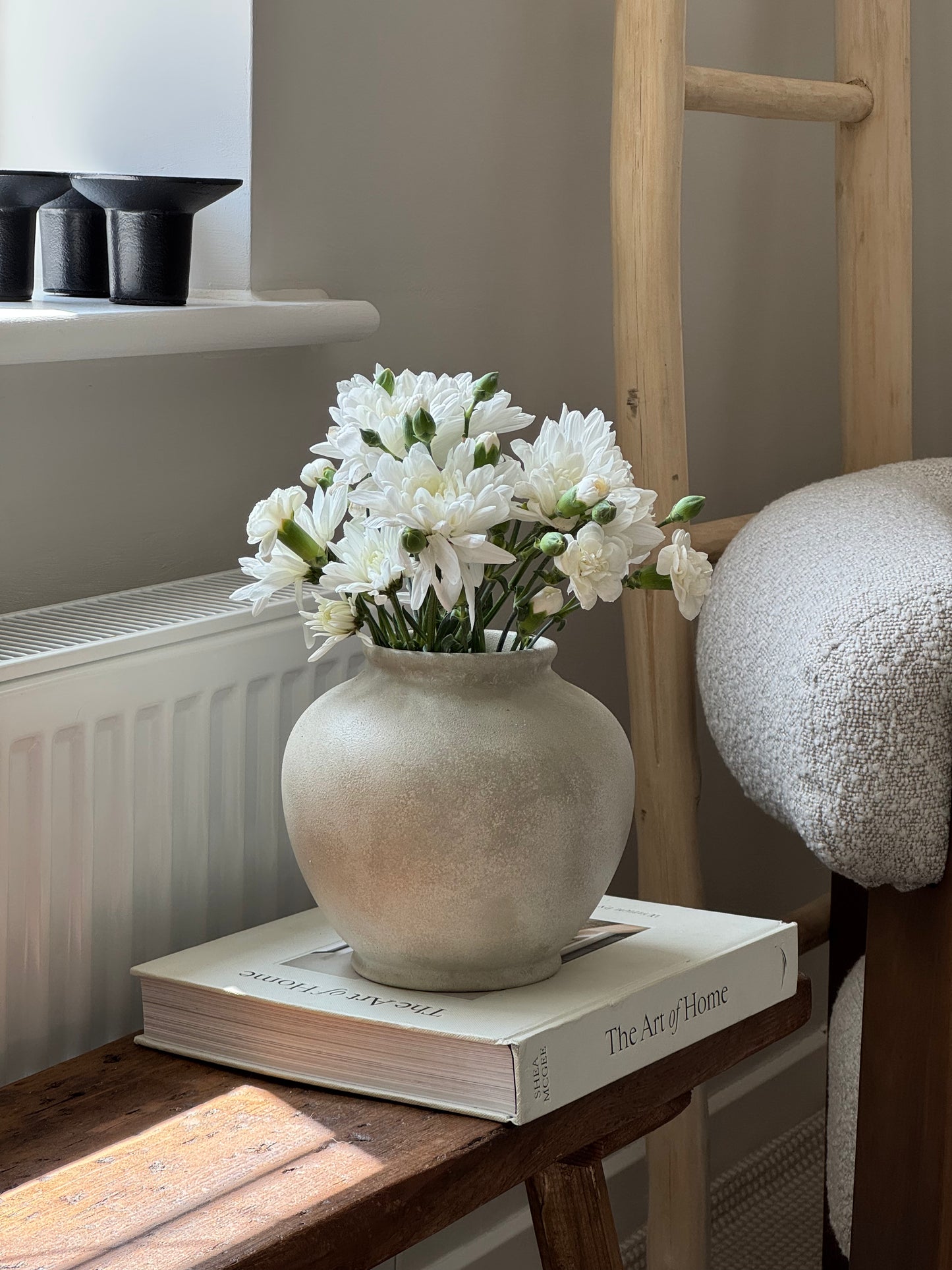 Up-cycled | WATERTIGHT light beige stone-effect rounded vase