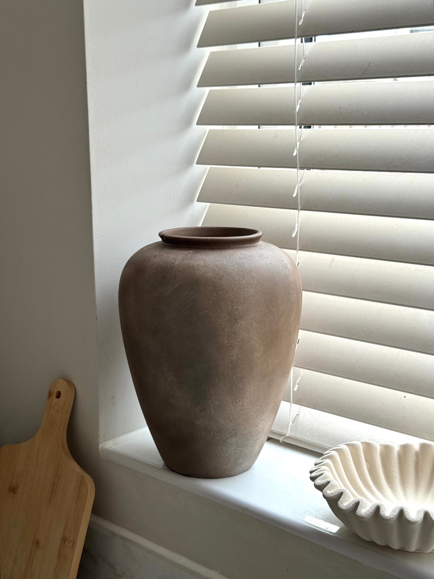 Up-cycled | WATERTIGHT warm beige earthy clay-like urn