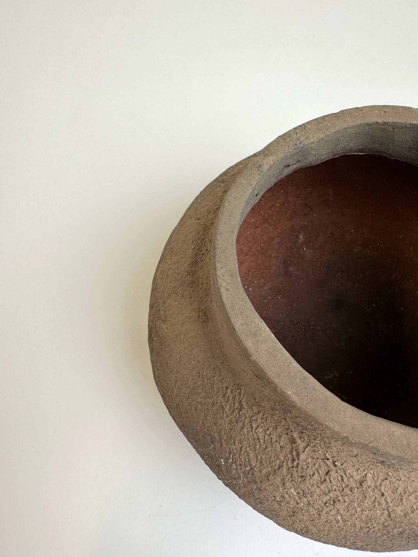 Up-cycled | Earthy brown textured low pot