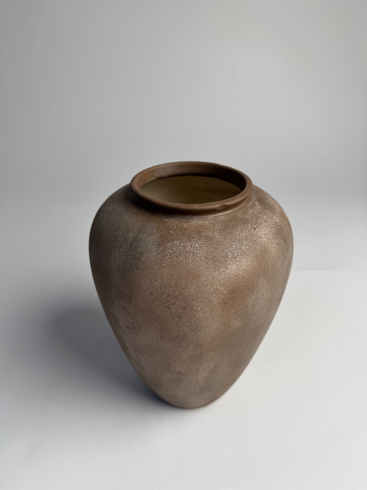 Up-cycled | WATERTIGHT warm beige earthy clay-like urn
