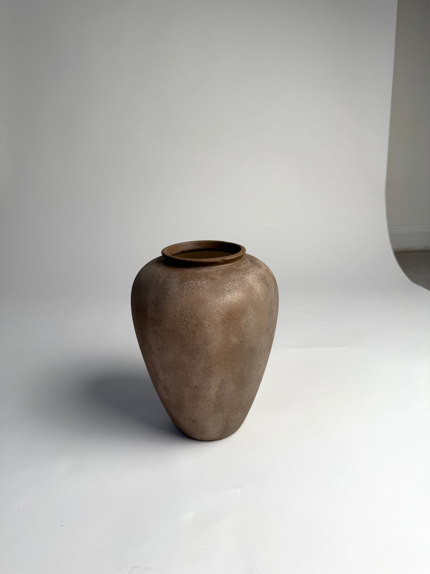 Up-cycled | WATERTIGHT warm beige earthy clay-like urn
