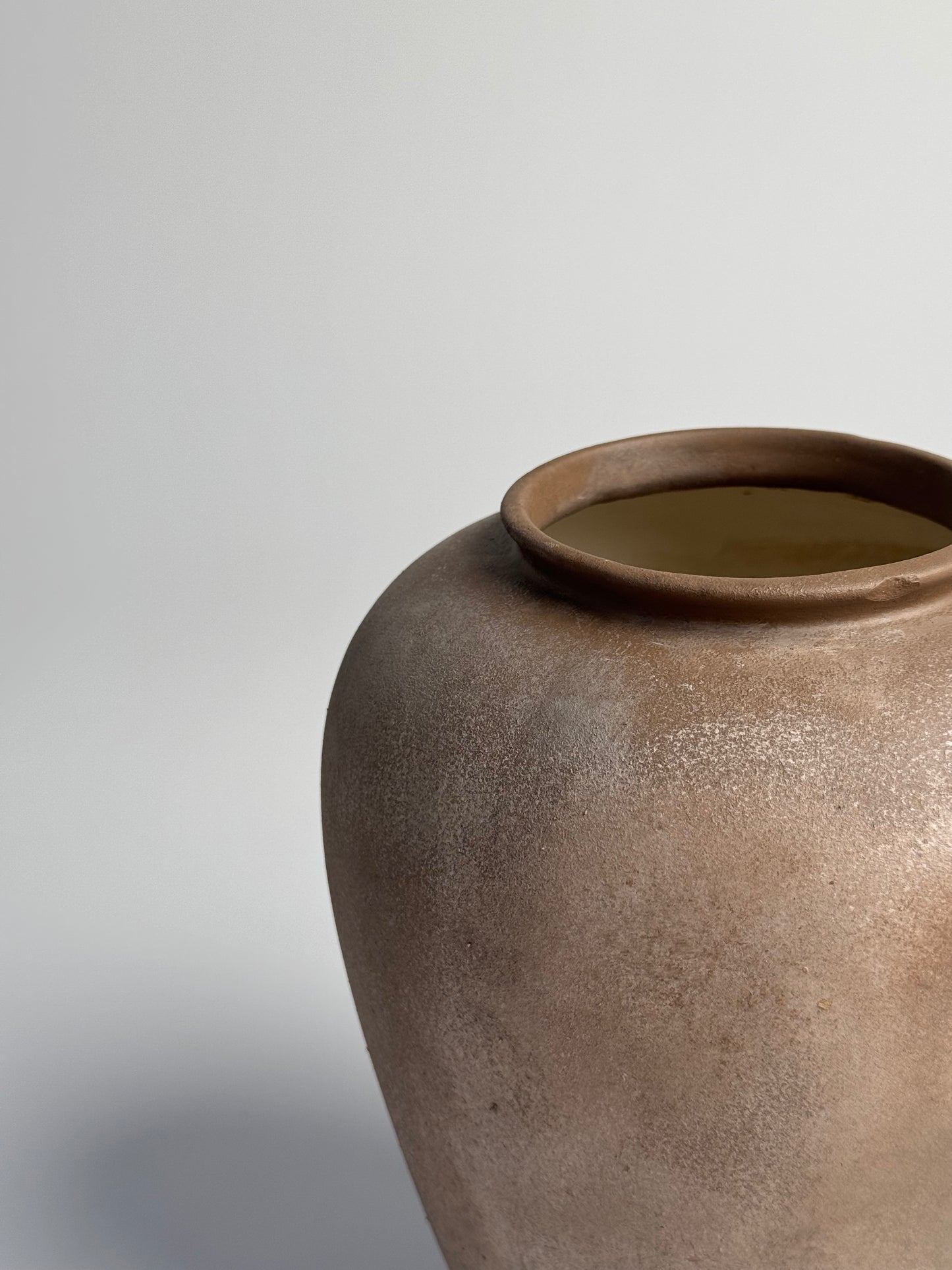 Up-cycled | WATERTIGHT warm beige earthy clay-like urn