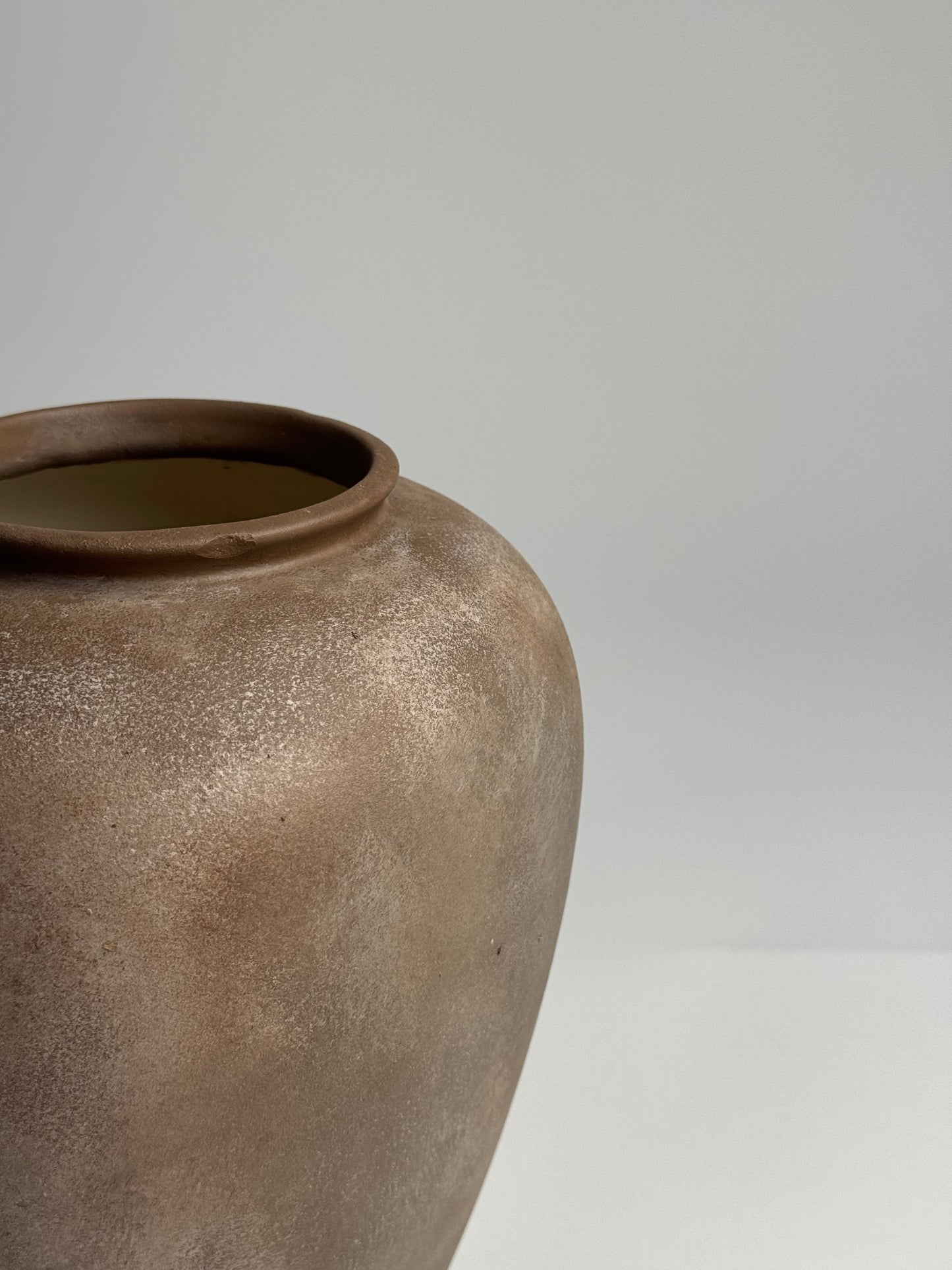Up-cycled | WATERTIGHT warm beige earthy clay-like urn