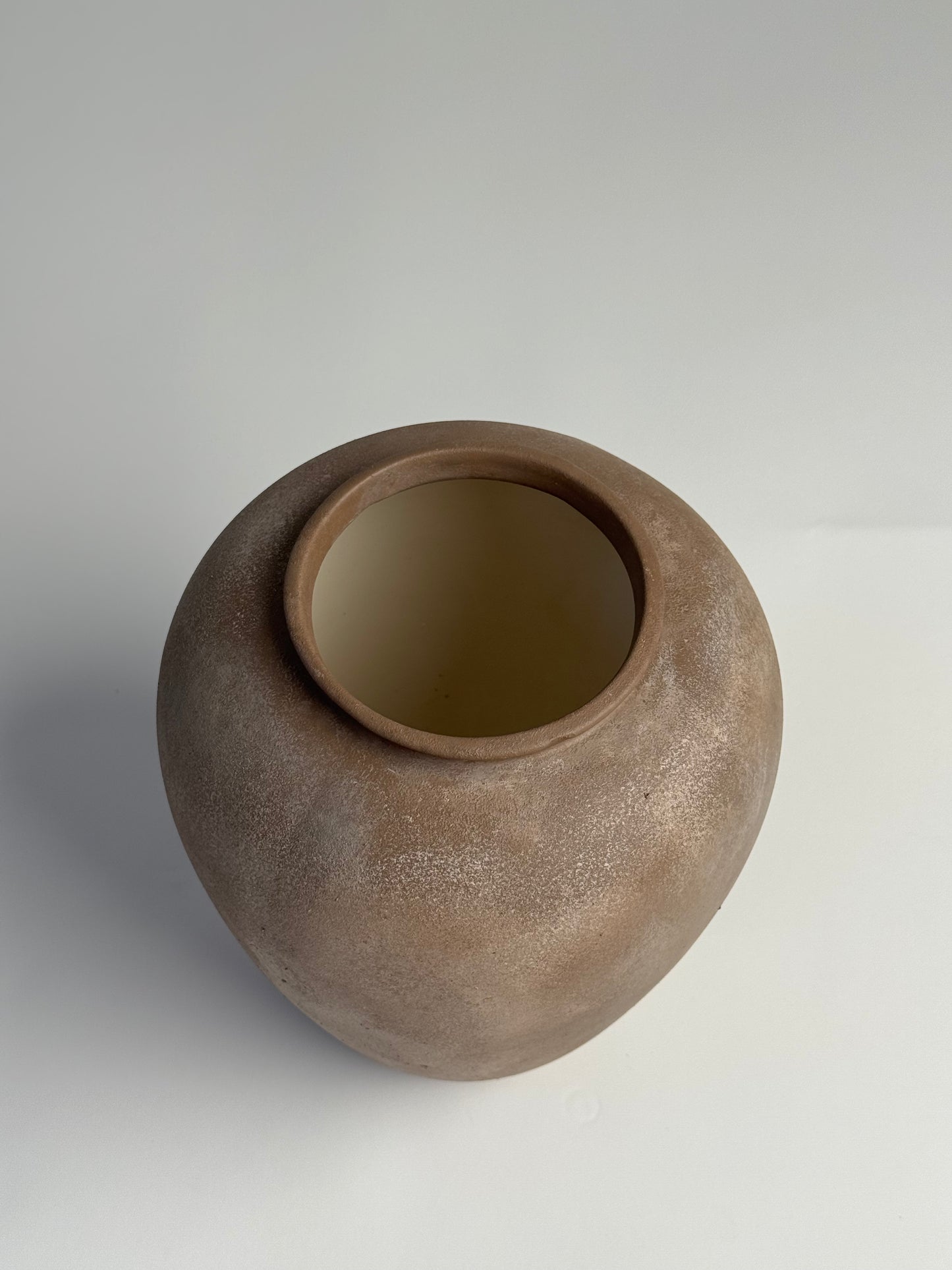 Up-cycled | WATERTIGHT warm beige earthy clay-like urn