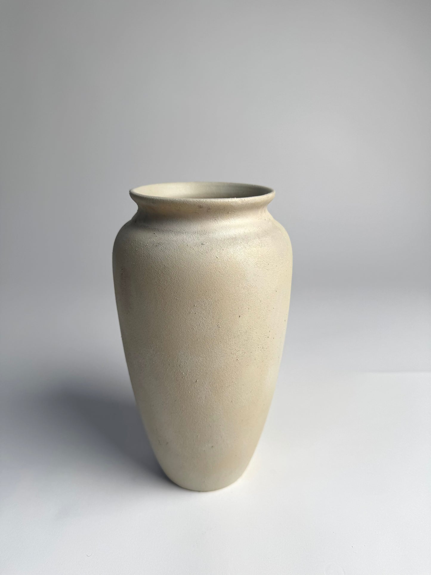 Up-cycled | WATERTIGHT creamy light beige classic slim urn