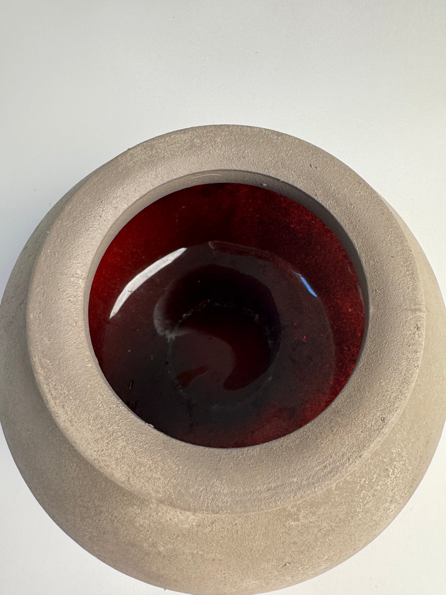 Up-cycled | WATERTIGHT cool beige rounded vase