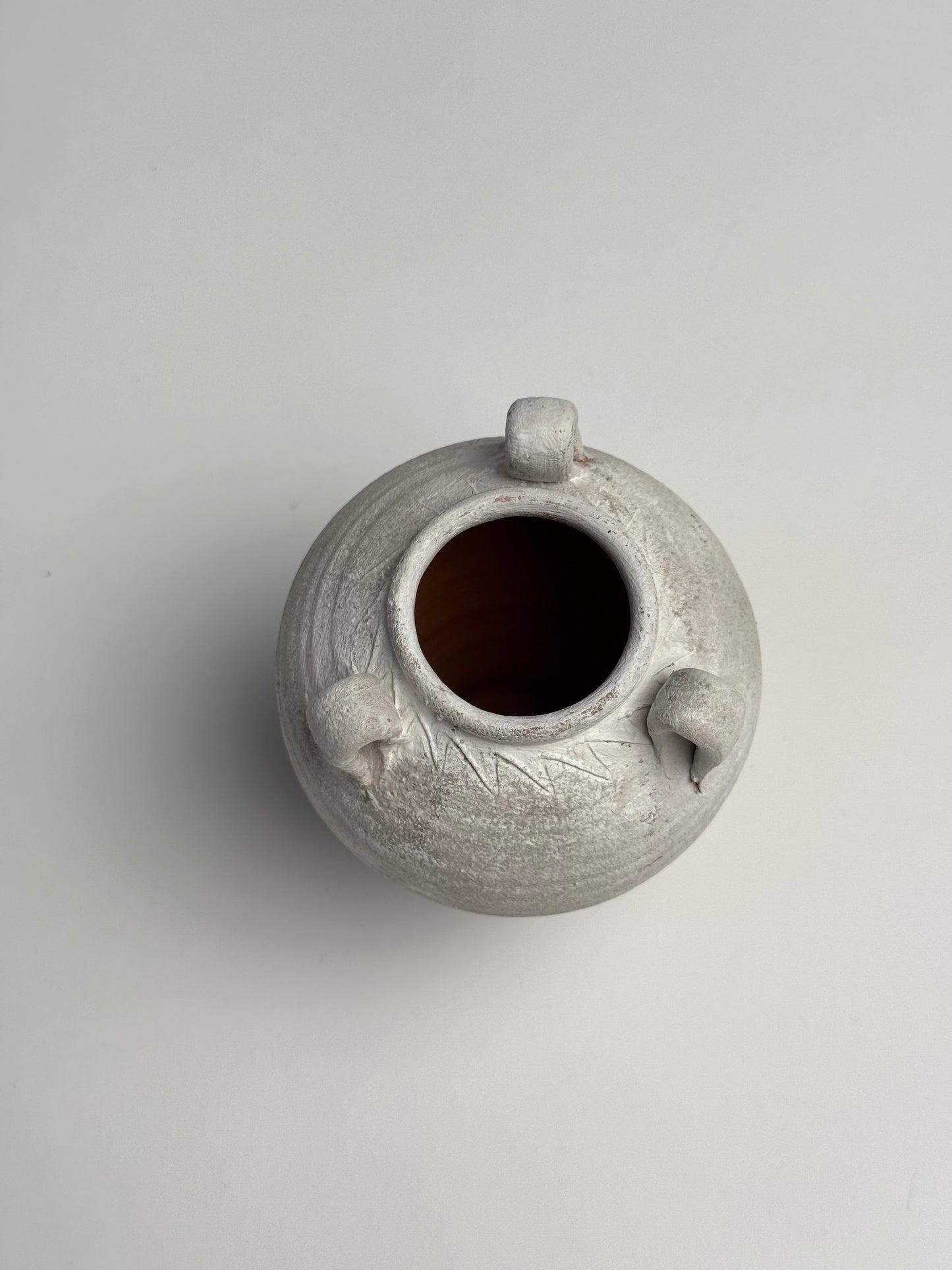 Up-cycled | small off-white tri-handle amphora
