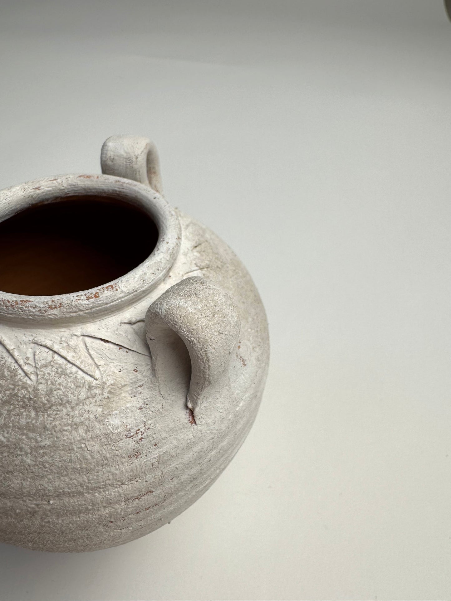 Up-cycled | small off-white tri-handle amphora