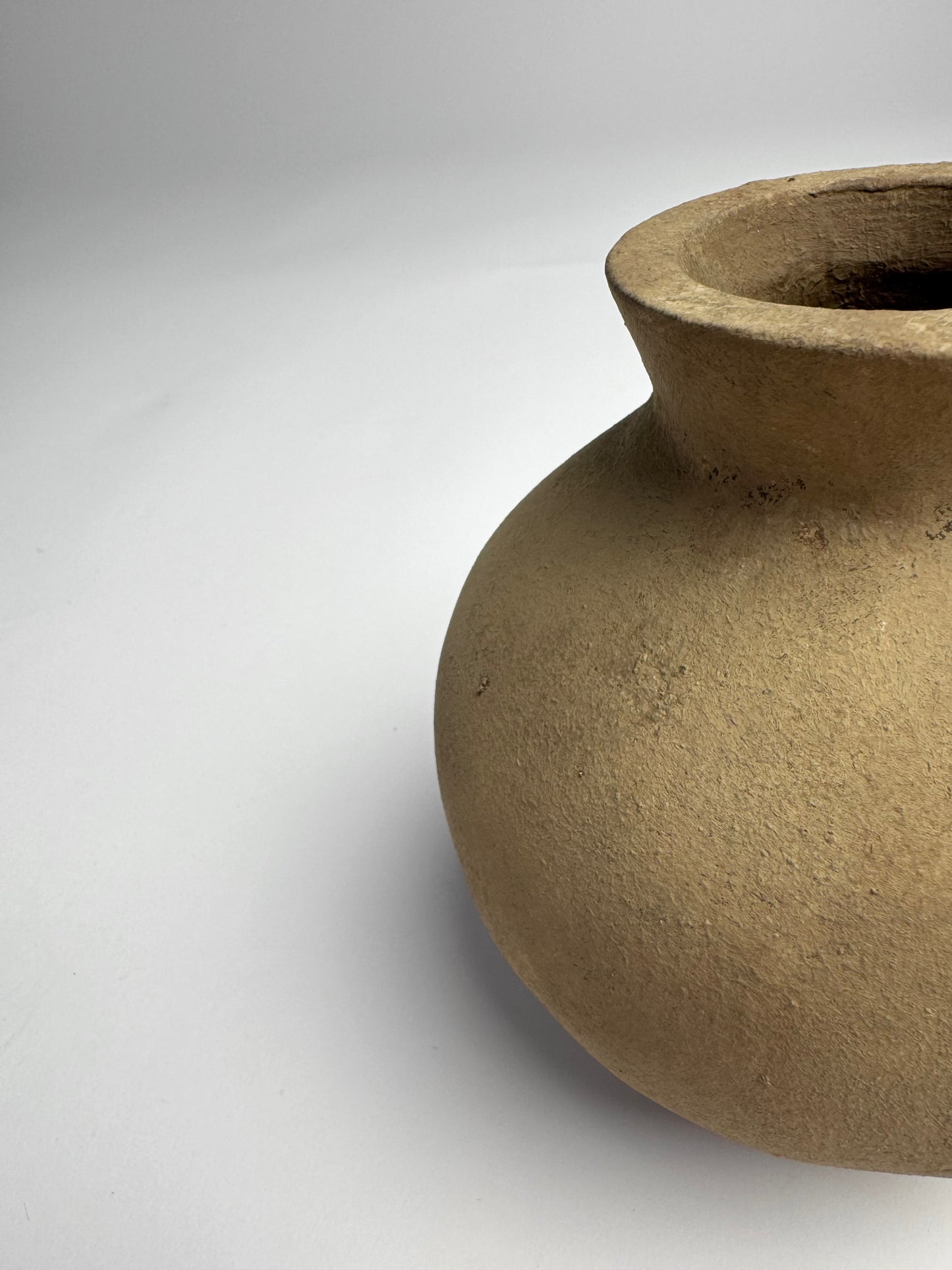 Up-cycled | warm brown rounded tapered vase
