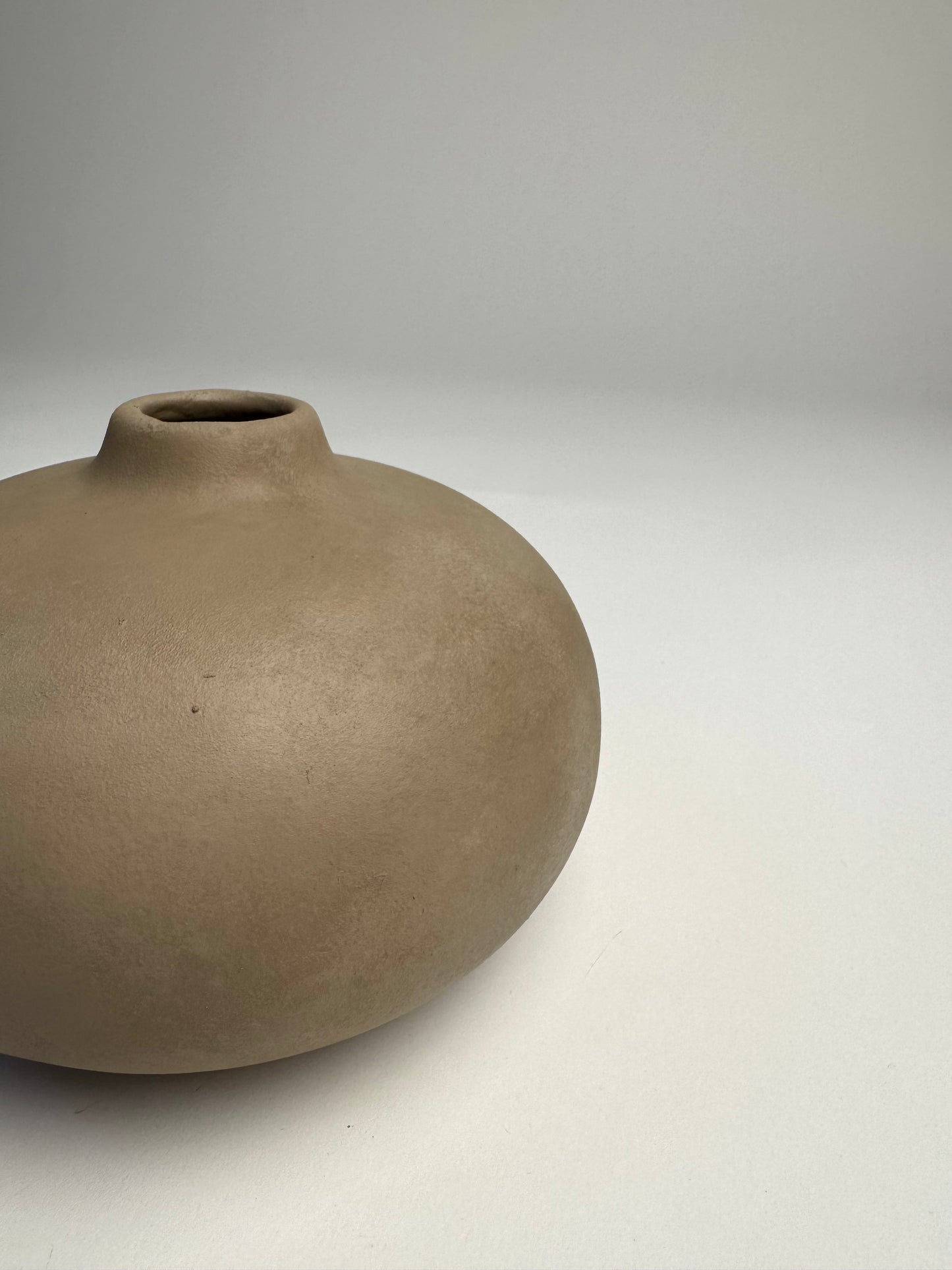Up-cycled | warm beige smooth low rounded vase
