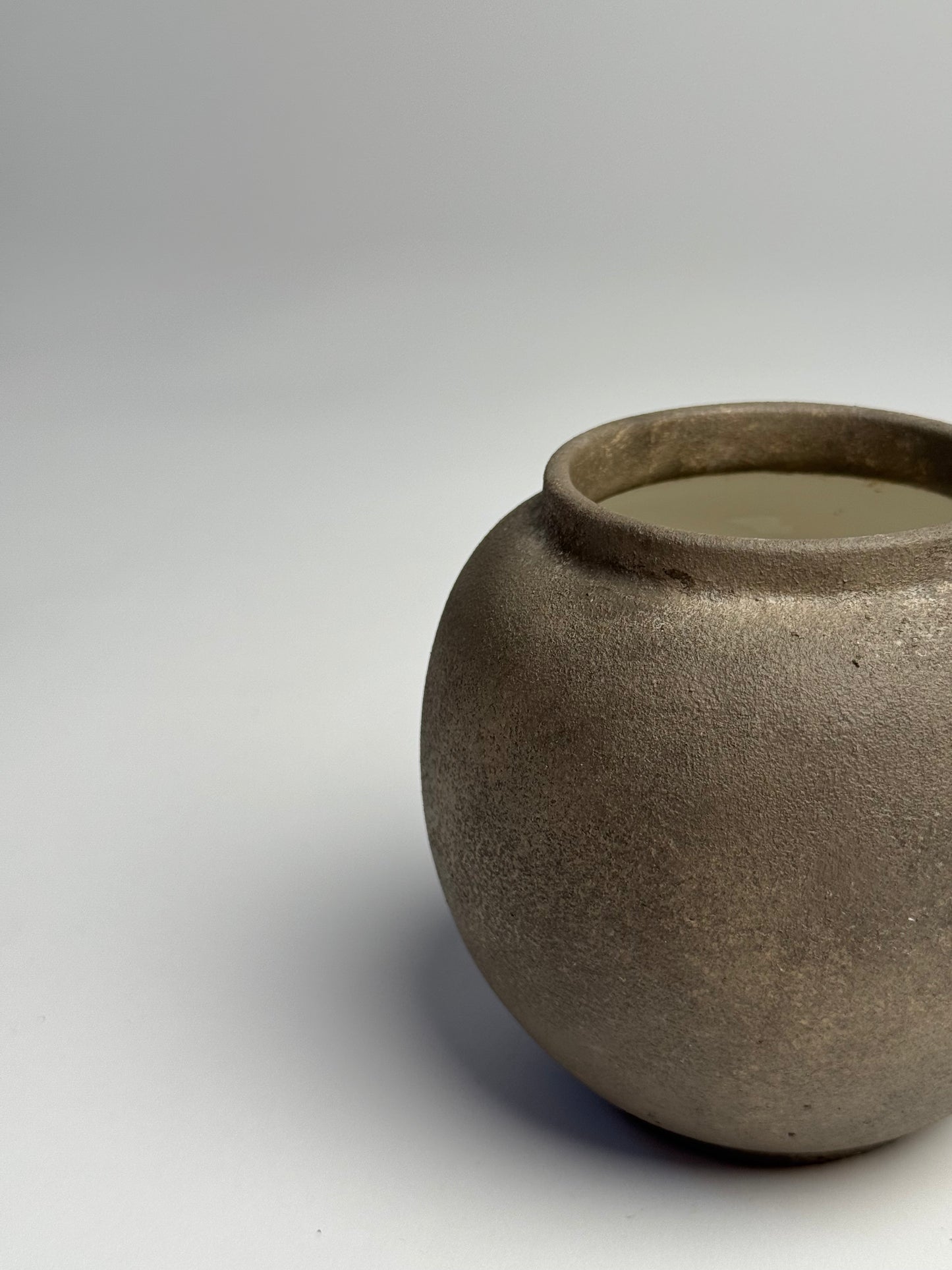 Up-cycled | WATERTIGHT earthy brown small rounded urn