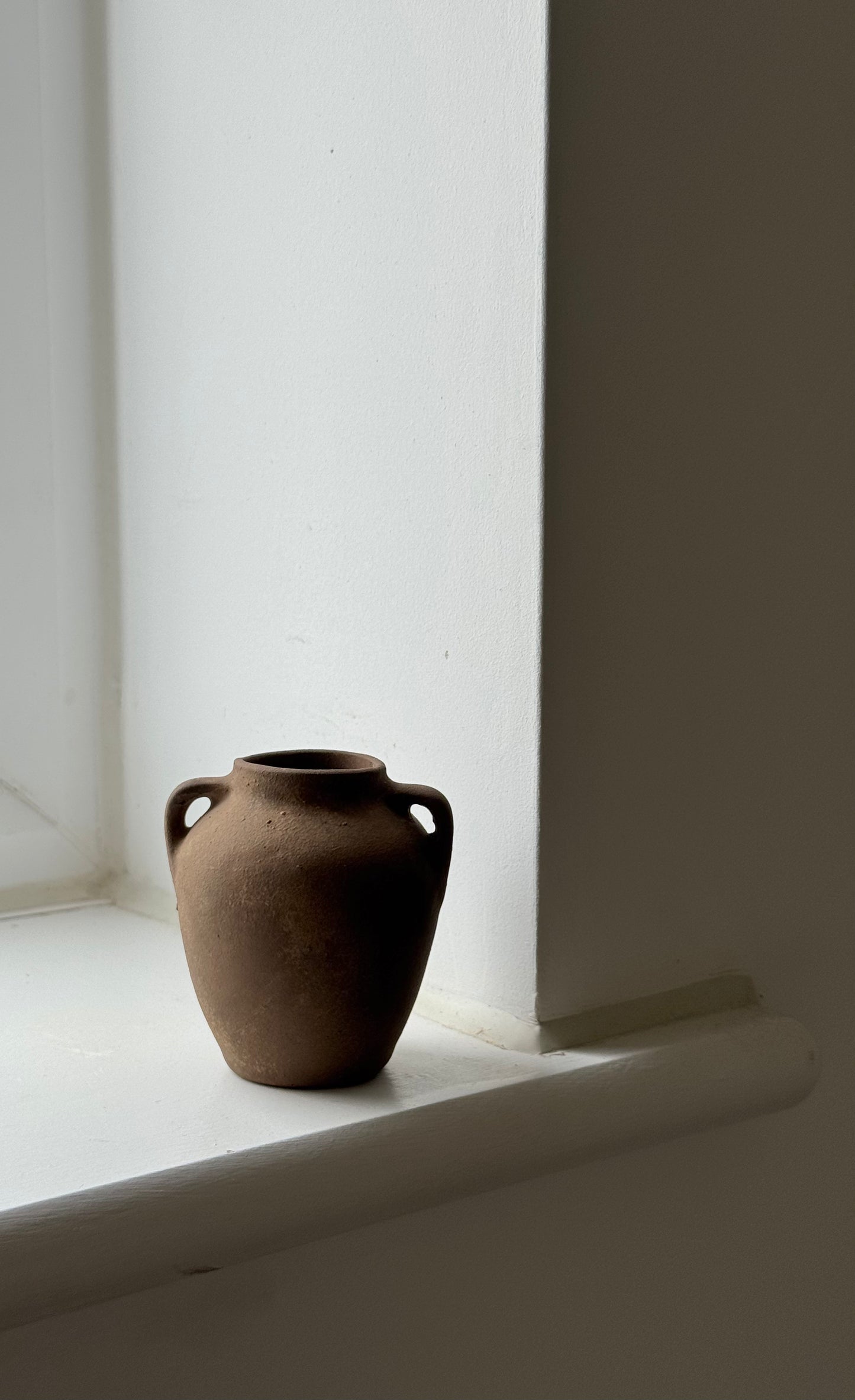 Up-cycled | mini dark earthy brown twin-handled urns