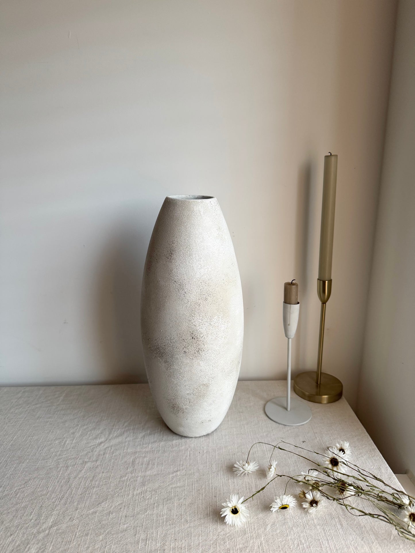 CLOUD | stone effect off-white/beige slim vase