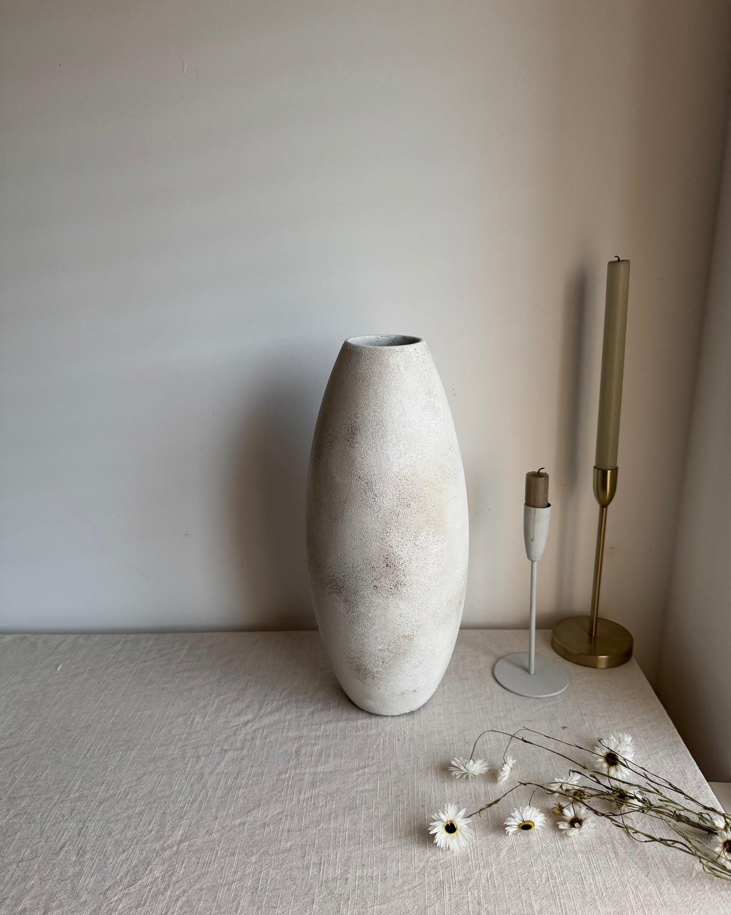 CLOUD | stone effect off-white/beige slim vase