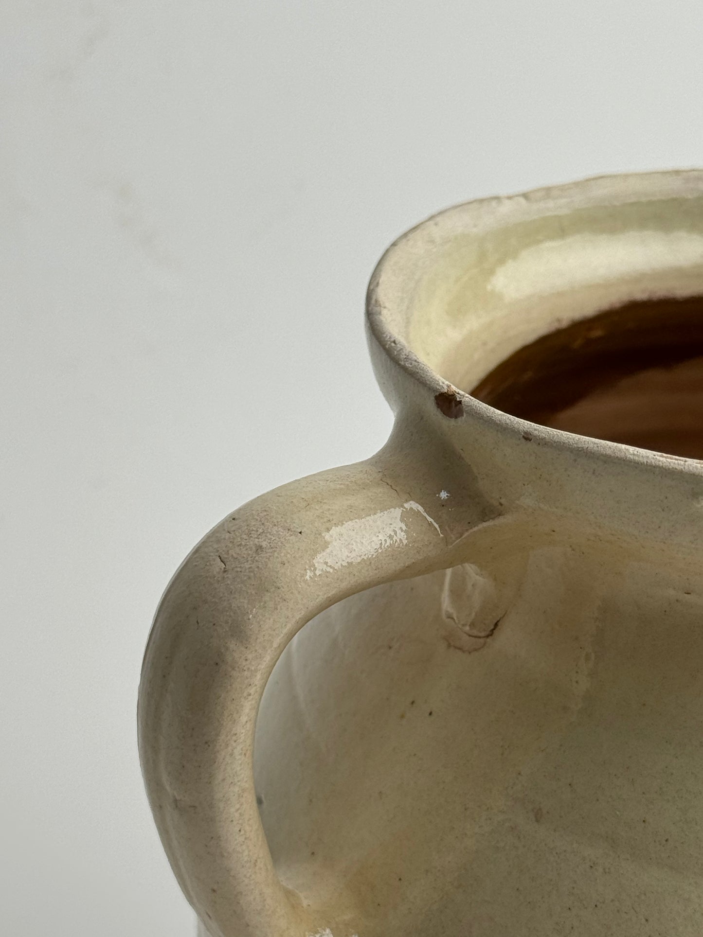 Cream/Butter Yellow Twin Handled Pot