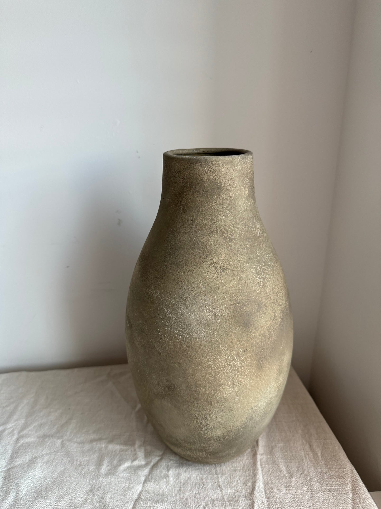 EARTH | warm earthy brown tapered vase