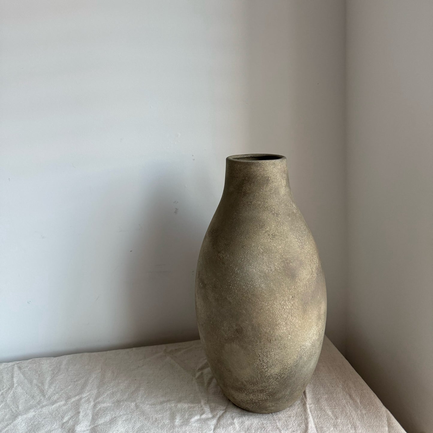 EARTH | warm earthy brown tapered vase