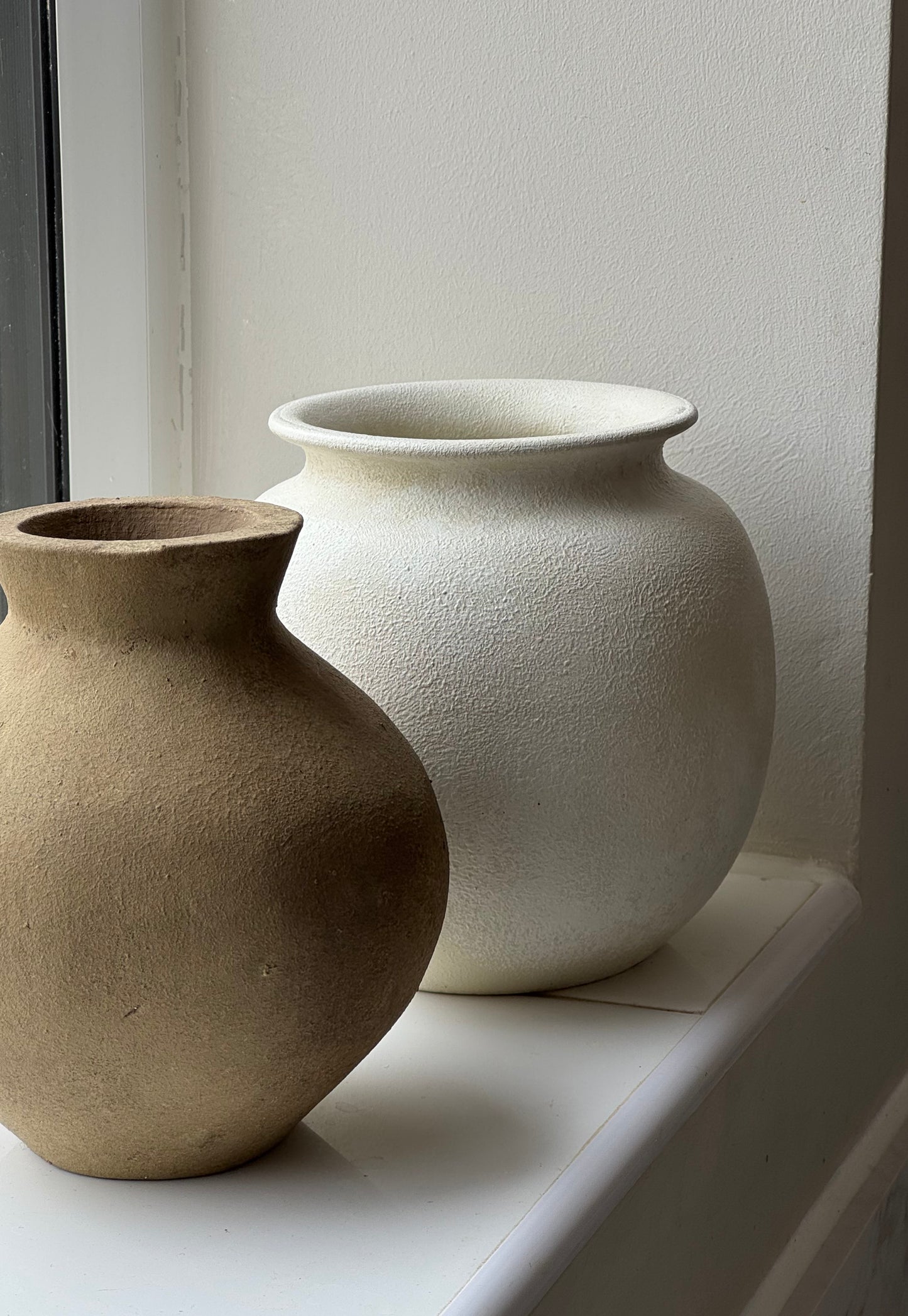 Up-cycled | warm brown rounded tapered vase