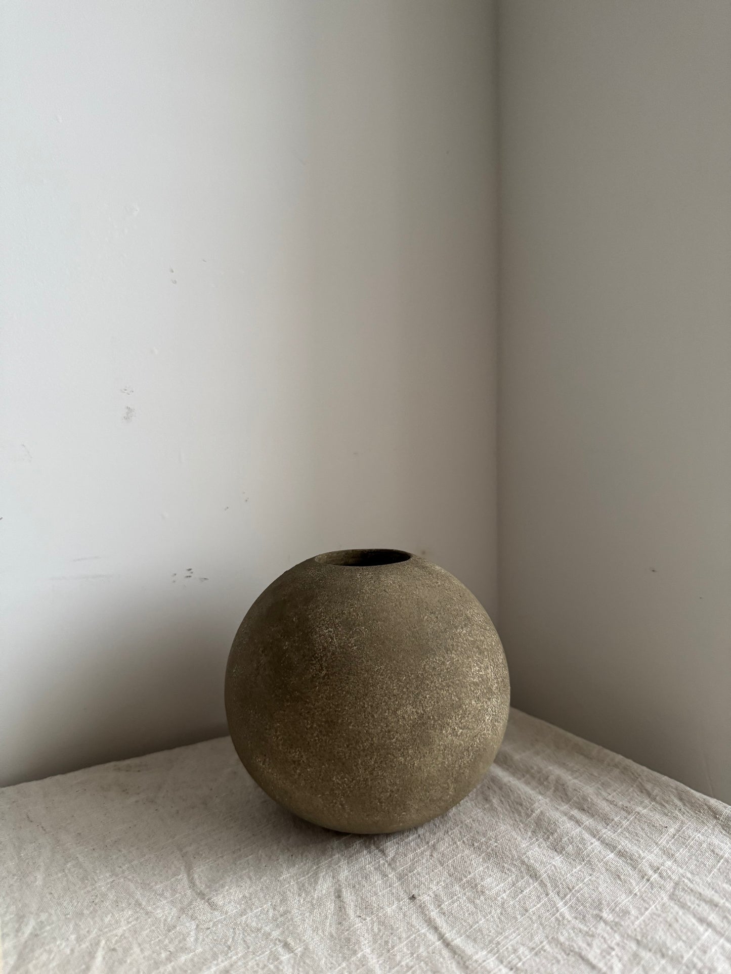 EARTH | earthy brown round ball vase