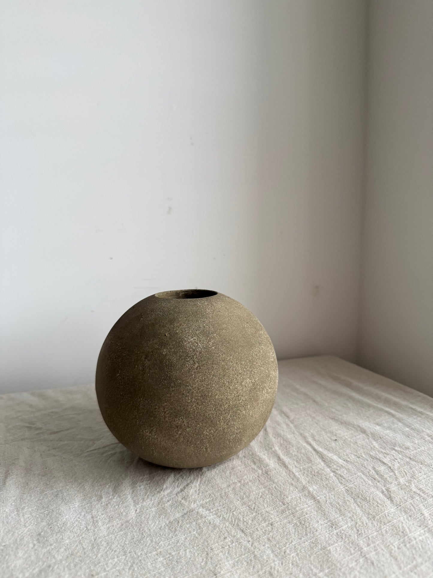 EARTH | earthy brown round ball vase