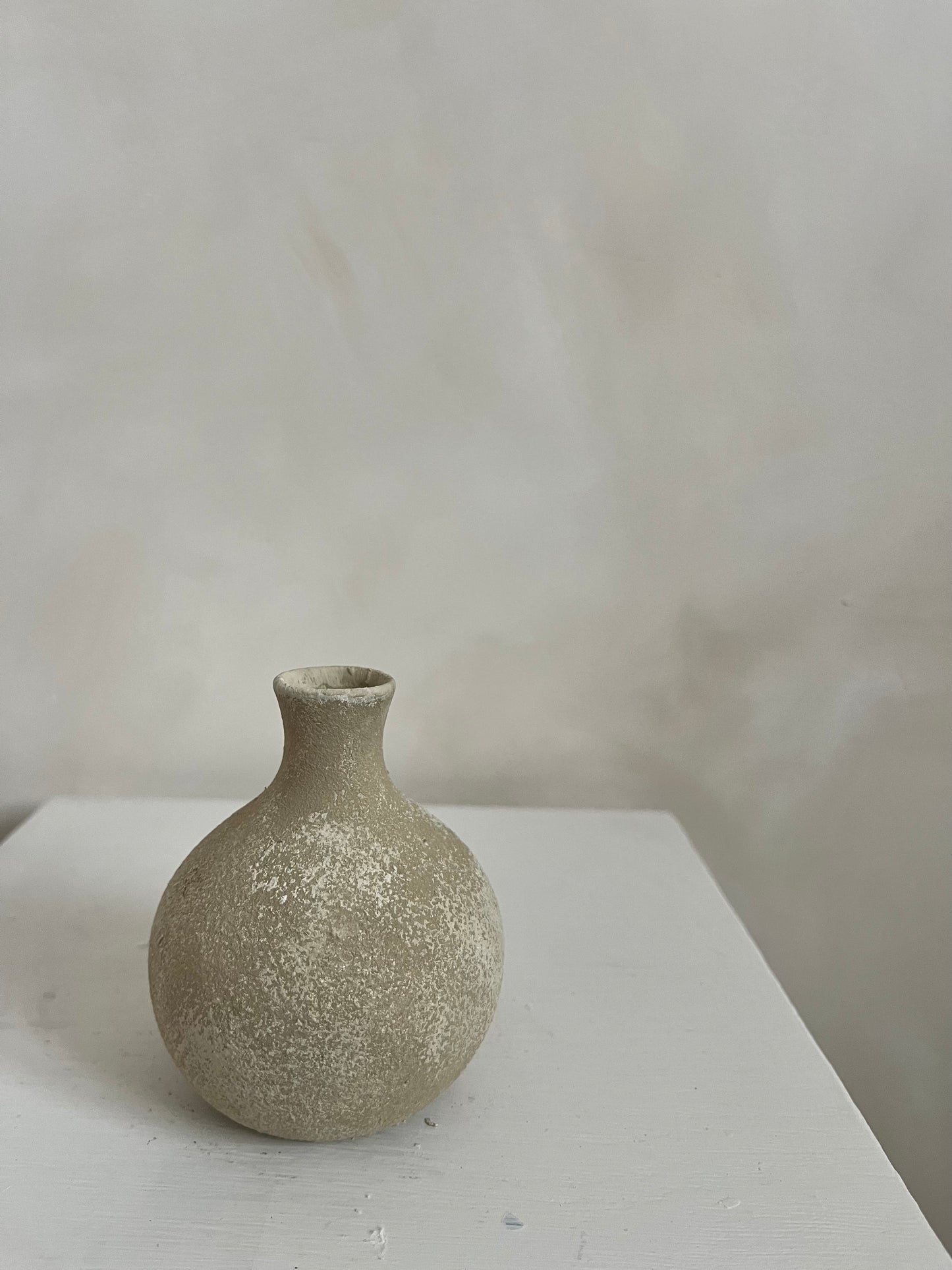 EARTH  |  miniature soft brown elegant vase