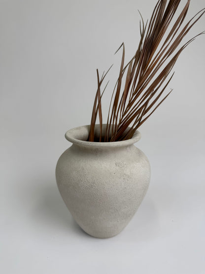 Up-cycled  |  light beige /off-white small classic urn