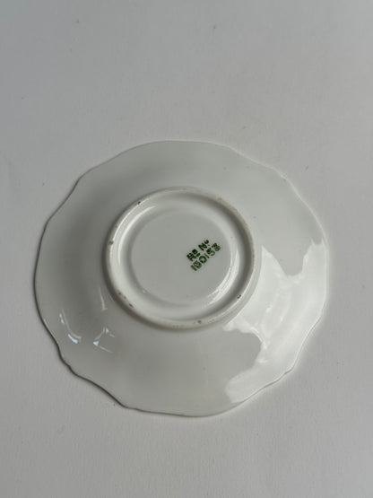 Victorian antique white glazed trinket dish