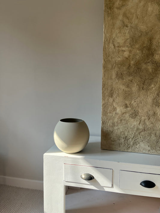 CLOUD  |   light beige rounded minimal soft matte vase