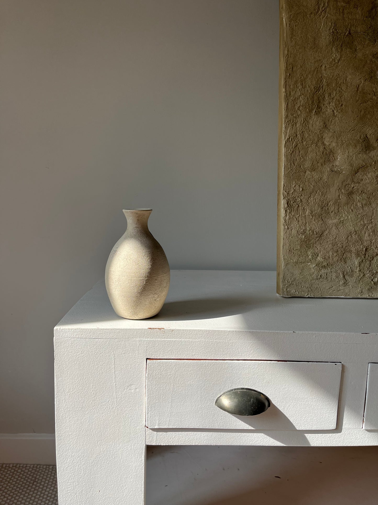 CLOUD  |  light beige teardrop vase