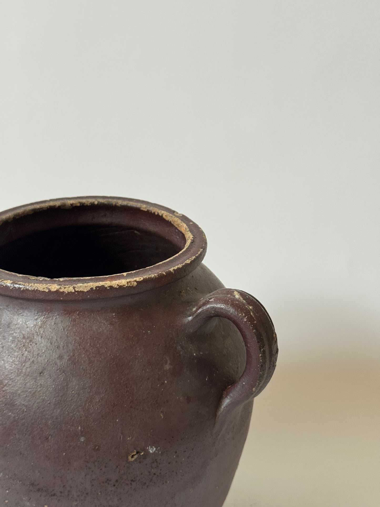 Plumb Twin Handle Rounded Pot