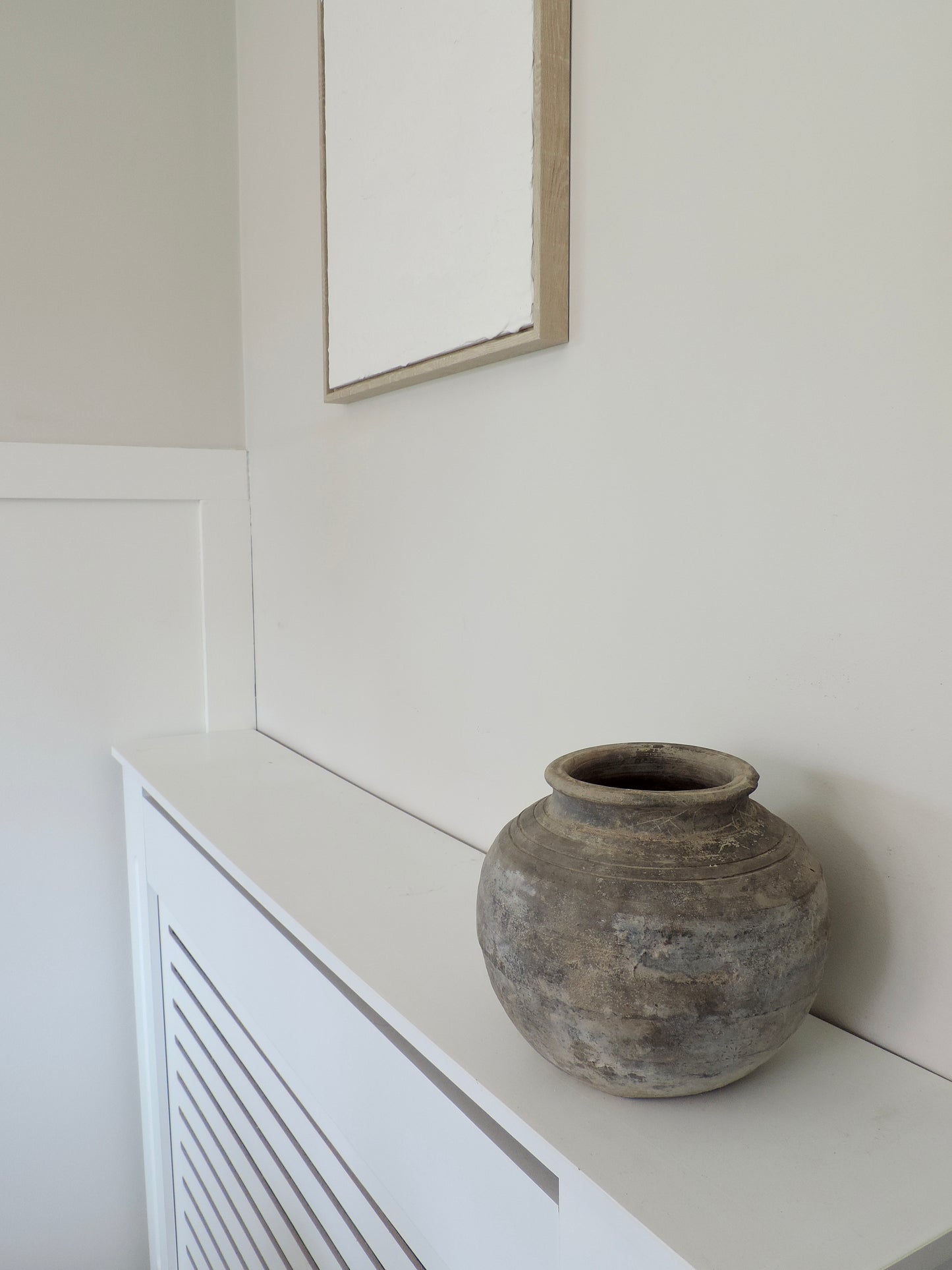 Rounded Nong Phai pot