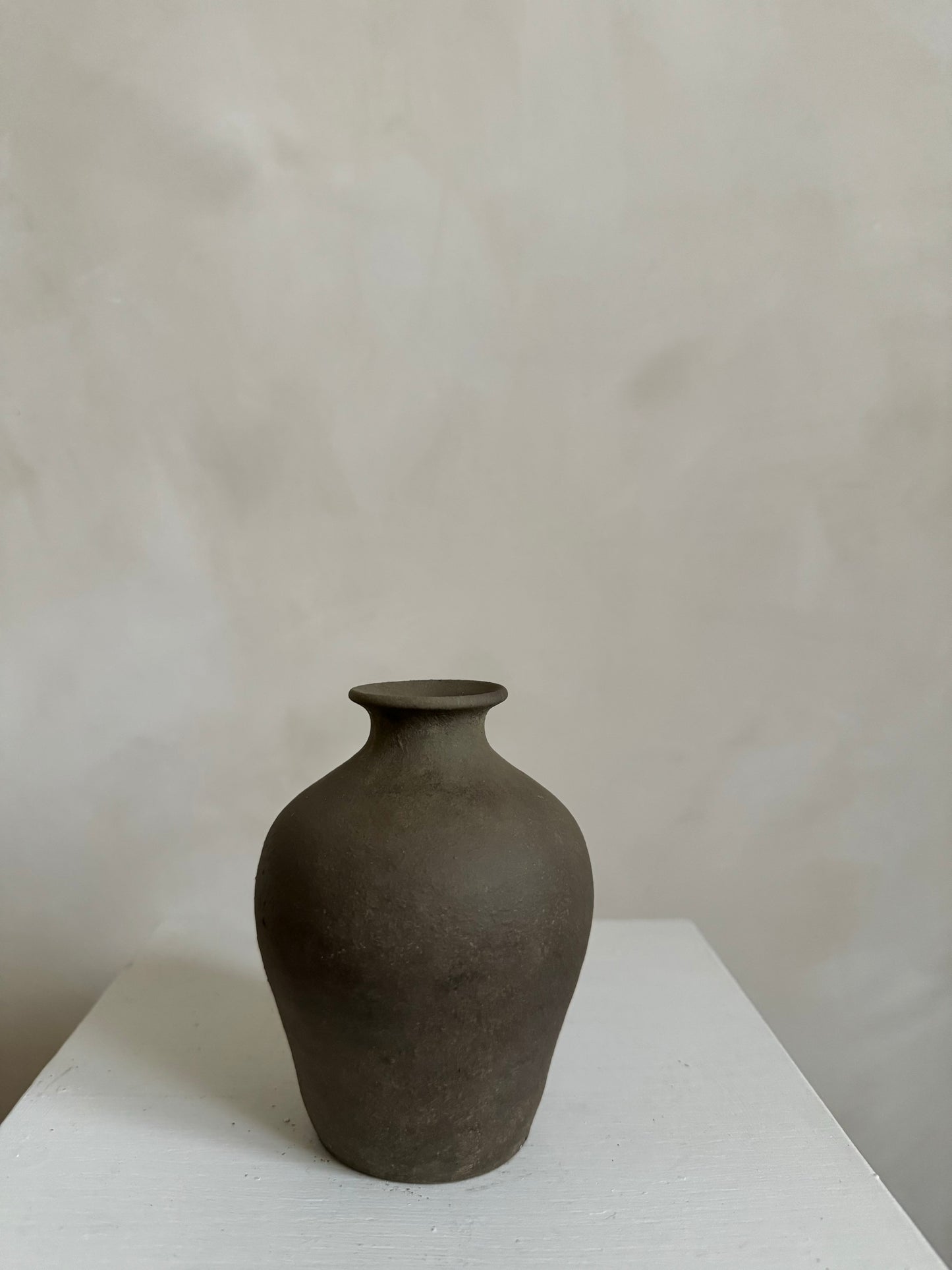 EARTH  |  Small dark earthy brown vase