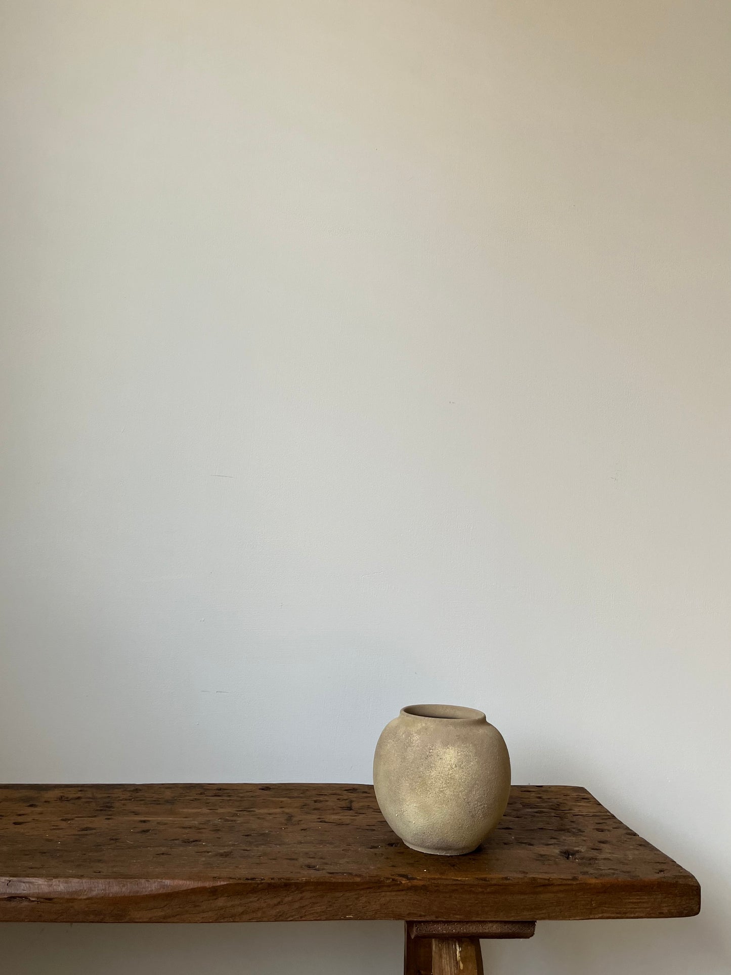 EARTH  |  warm brown round vase