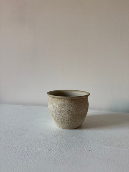 Up-cycled  |  small beige textured pot