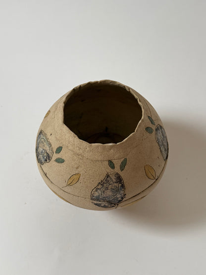 Delicate Irregular Pattern Vase