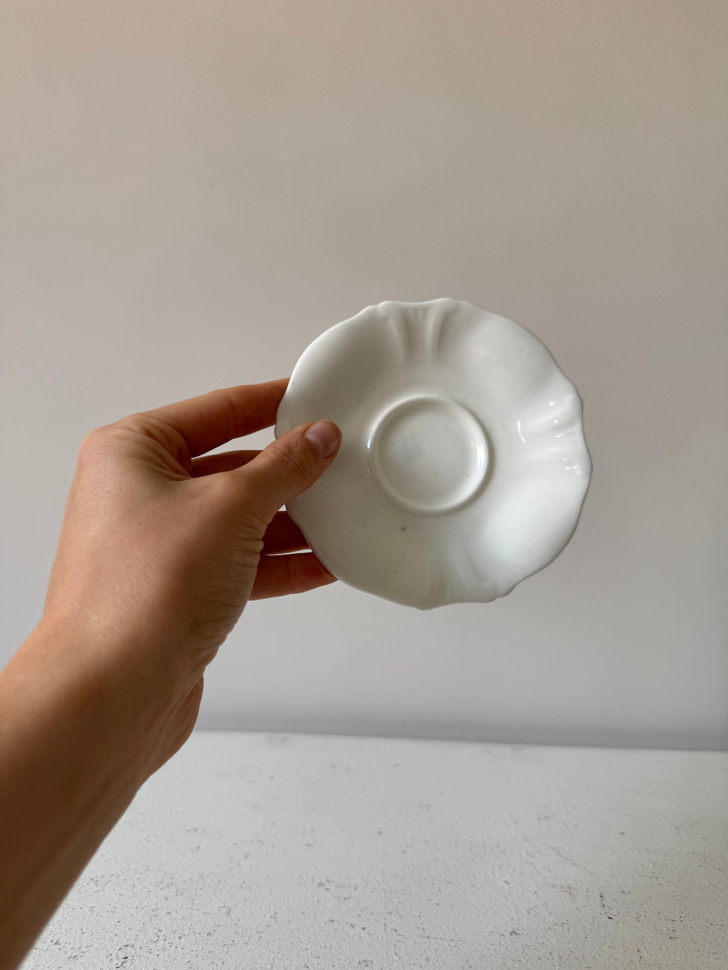 Victorian antique white glazed trinket dish