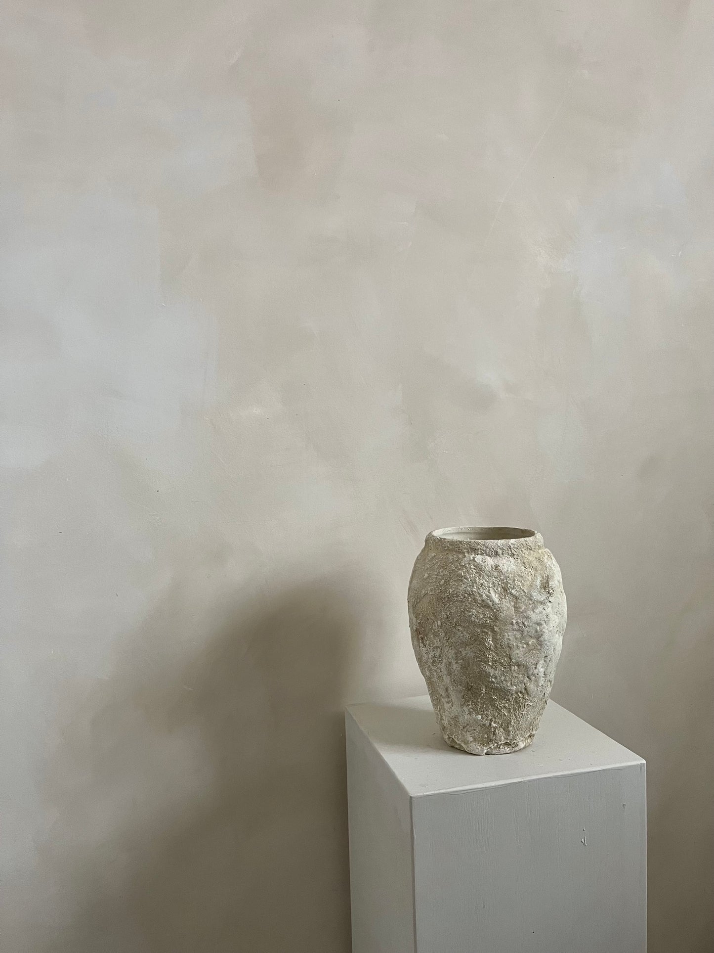 CLOUD  |  heavily textured light beige contrasted vase