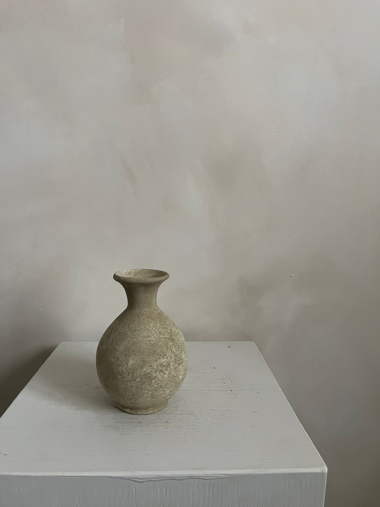 EARTH  |  mini brown-beige tapered vase