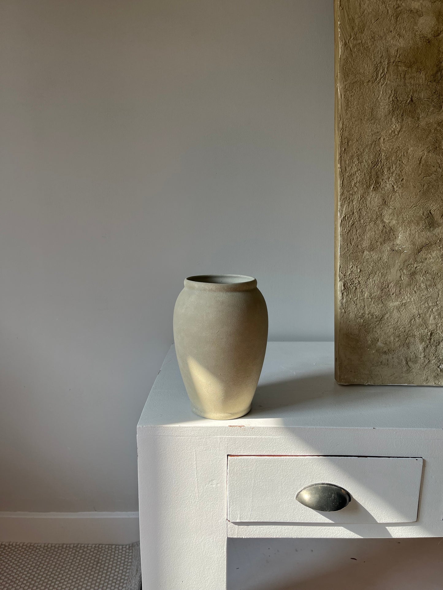 CLOUD  |  light beige classic vase